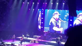 Download Lagu Luke Combs - Does To Me MP3