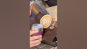 Latte Art❤️Tulips 🌹 #coffee #barista #latteart #youtubeshorts #pov #fypシ #practice #beginners ✌️✌️
