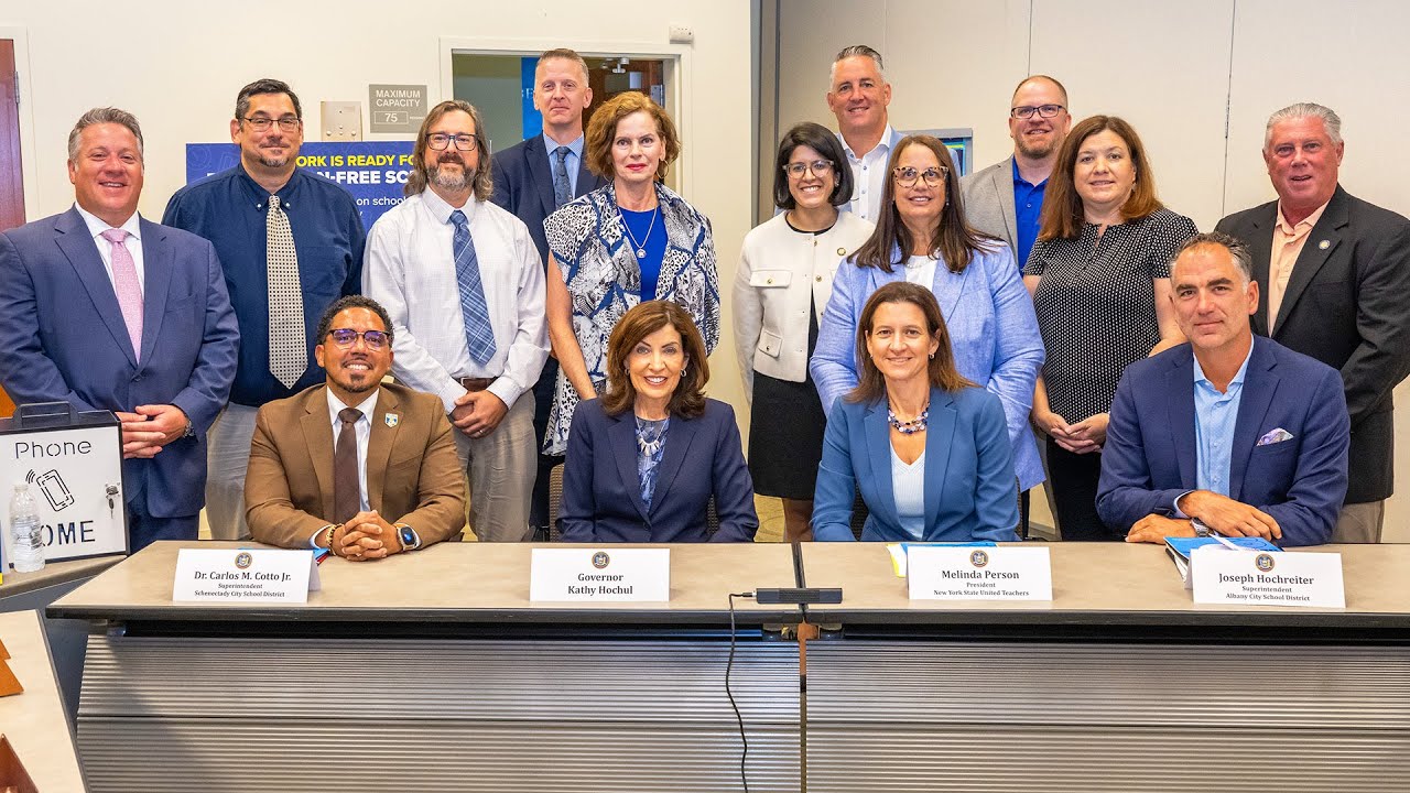 Distraction-Free Schools: Governor Hochul and Central New York School Leaders Highlight Plans to Implement Bell-to-Bell Smartphone Restrictions This Fall – Governor Kathy Hochul (.gov)