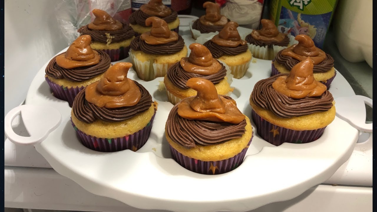 SUPER EASY HARRY POTTER SORTING HAT CUPCAKES 