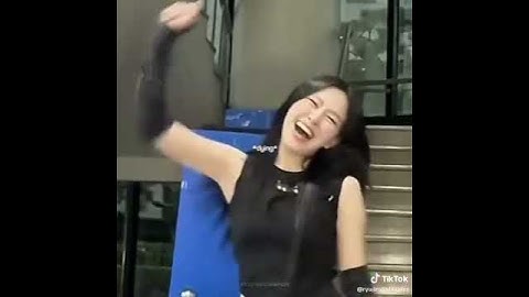 Itzy and aespa interaction #itzy #aespa #karina #winter #yeji #ryujin #aetzy #gold