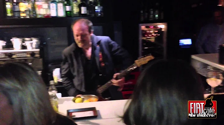 Francisco Simn, un barman bluesman muy especial...