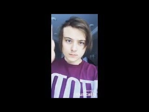 Ивангай встретил Фейса В OMEGLE и вызвал на драку