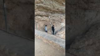 Mağaradan Mağaraya Geçmek Srat Köprüsünde Geçmek Gibi Kimse Denemesin.