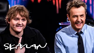 You may never eat parmesan again after watching these dilemmas with Lewis Capaldi | SVT/TV 2/Skavlan