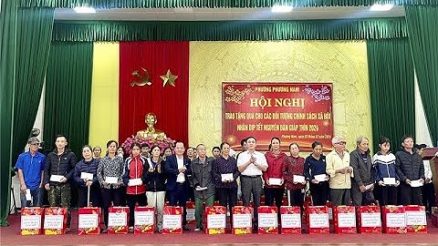 Phường Phương Nam trao quà Tết nhân ái Xuân Giáp Thìn 2024
