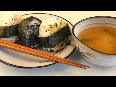 How To Make Japanese Rice Balls - Onigiri