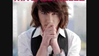 Mitchel Musso Movin&#39; In + Lyrics