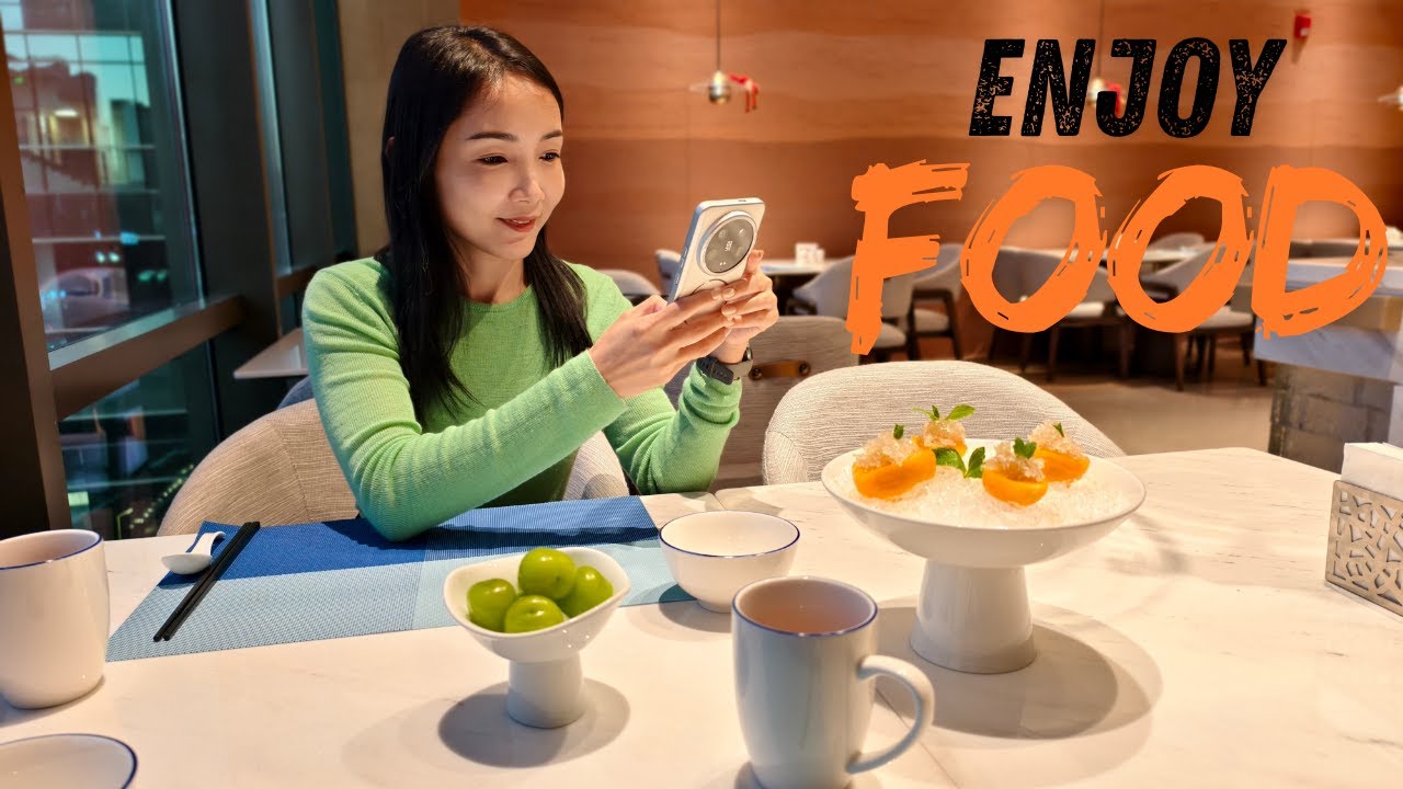 Our first stop in Yunnan — Kunming. Time to eat to our heart’s content! 云南第一站——昆明。准备大吃特吃！