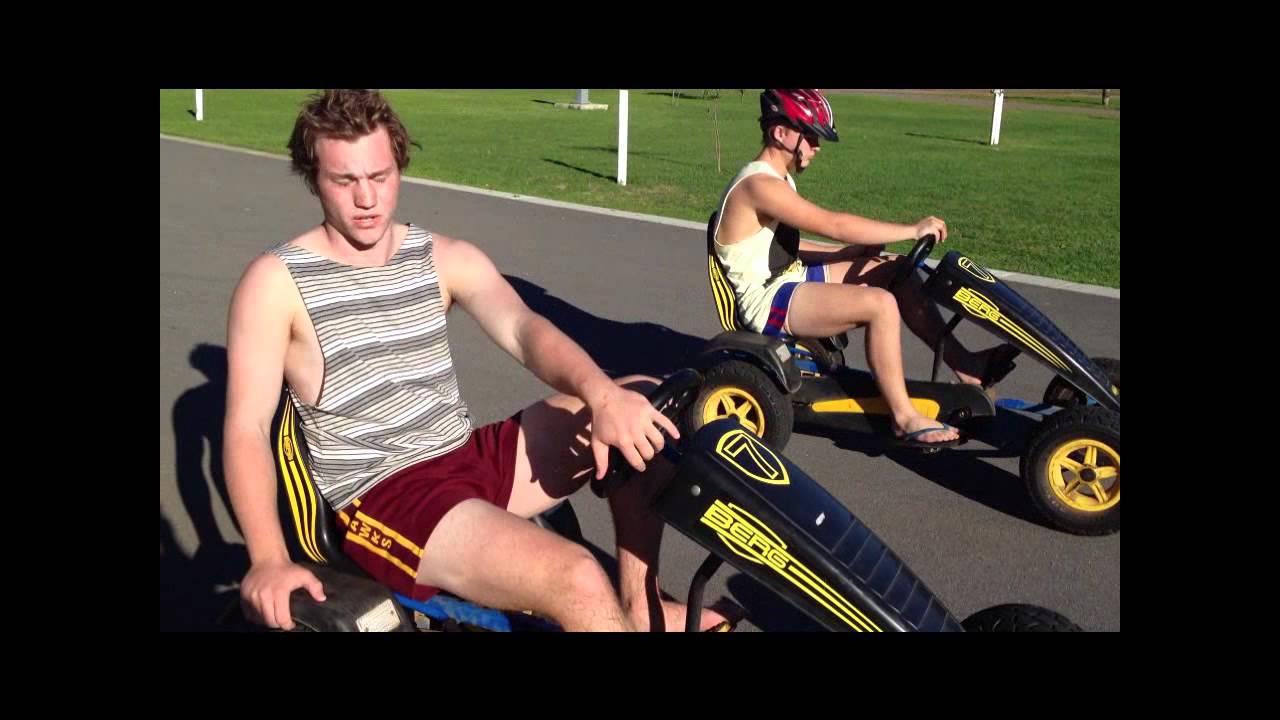 loosest aussie blokes go on holiday