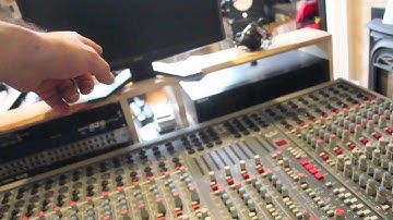 diy studio desk from reclaimed pallet & scrap wood