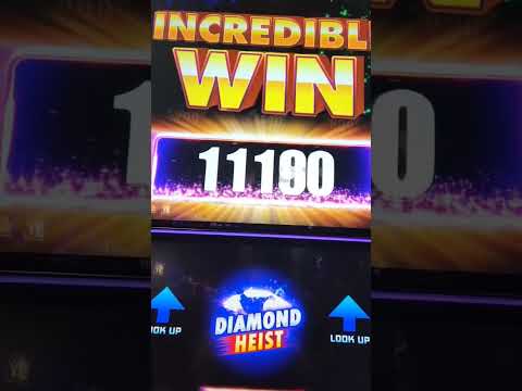Check out this AWESOME old Sevens & Stars slot I played in Las Vegas! Old School 3 Reel Coin Slots!