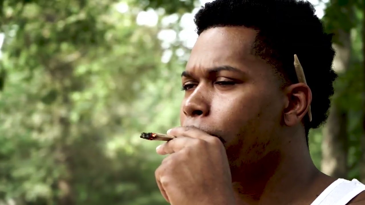 Ahk Real - Hurt like hell (Official Video) auf YouTube ansehen Ahk Real - Hurt like hell (Official Video) auf YouTube ansehen