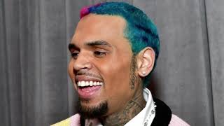 MSANII CHRIS BROWN ASHTAKIWA BAADA YA MBWA WAKE KUMNG'ATA MFANYAKAZI WAKE