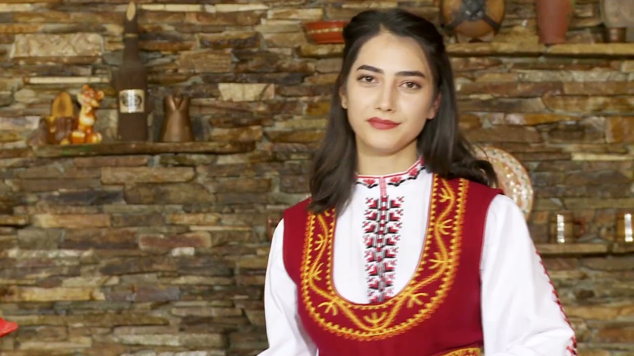 Valentina Kutleva Iliana Ezileva- Rodopska kitka | Валентина Кутлева Илиана Езилева - Родопска китка