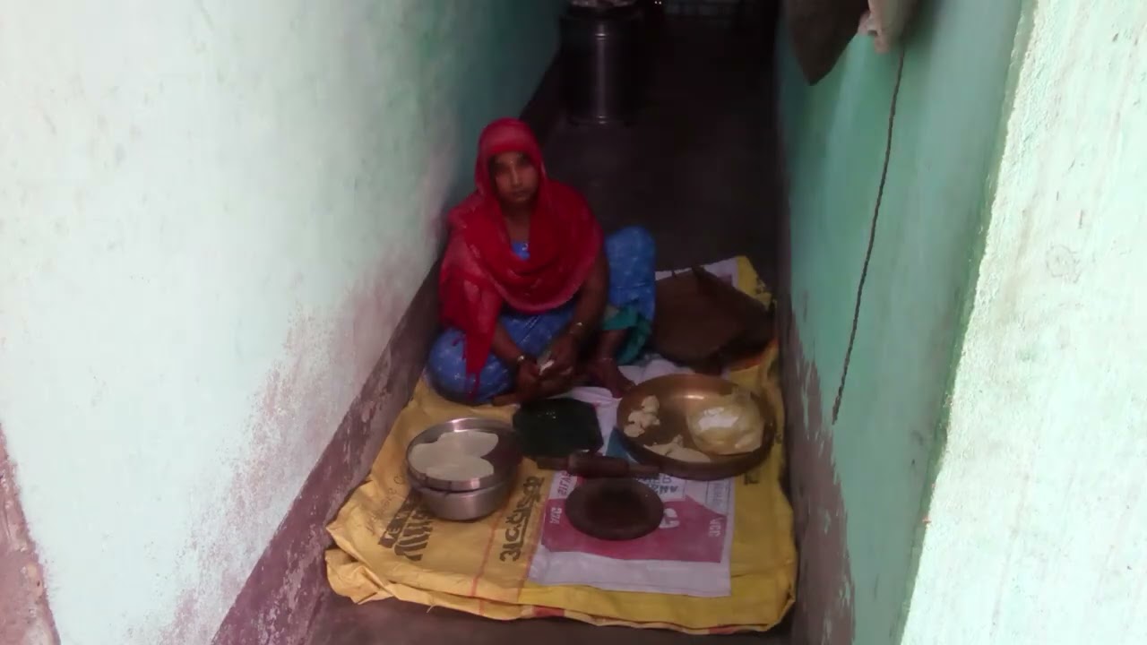 Aaj Ham aur hamari beti goza banaa rahe hain 👍🙏