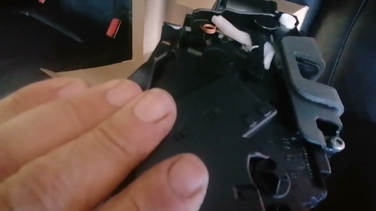 Jaquar XJL Rear Right Door Lock Replacement - YouTube