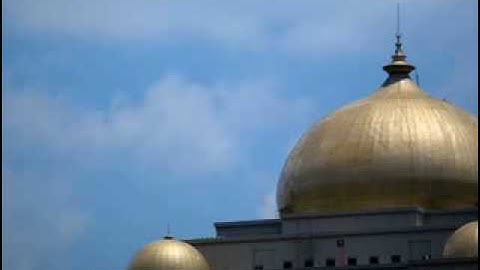 سورة الانسان -للقارىء استاذ زامري.flv