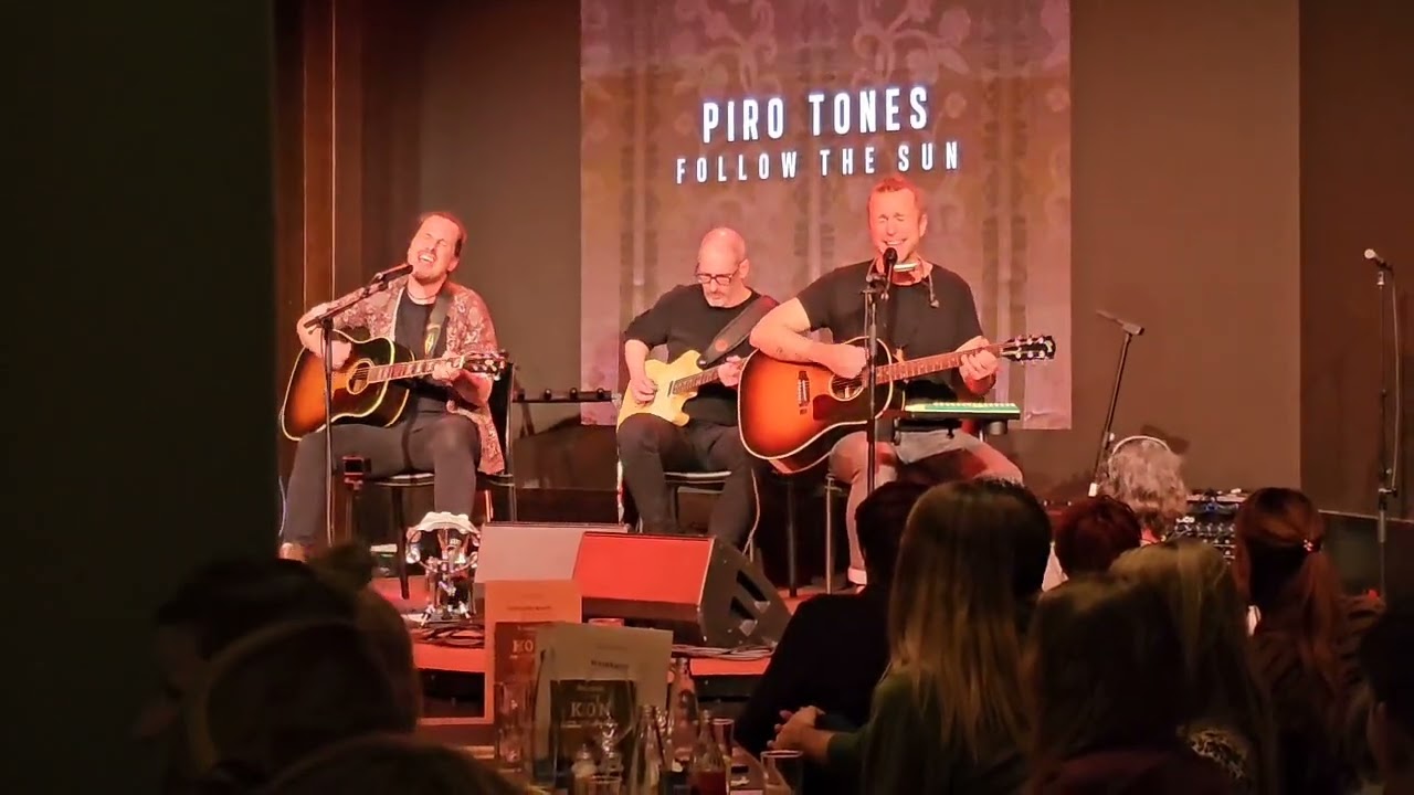 Piro Tones "There runs the river" live