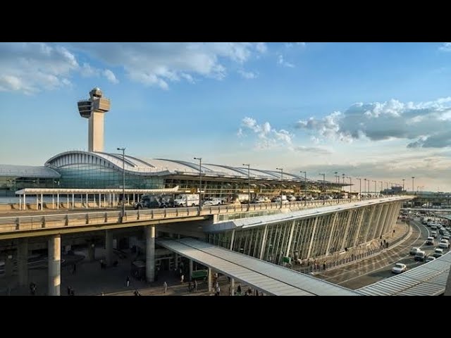 Airport walks: JFK Terminal 4 (in 4K)
