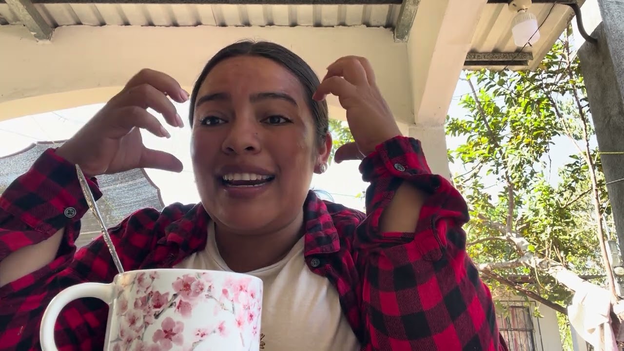 Este Te Me Está Sacando Todo lo que Tenía en mi Estómago de Hace 5Años🤭