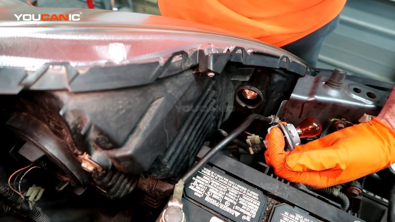 2007-2013 Honda Fit - Turn Signal Light/Blinker Light Replacement - YouTube