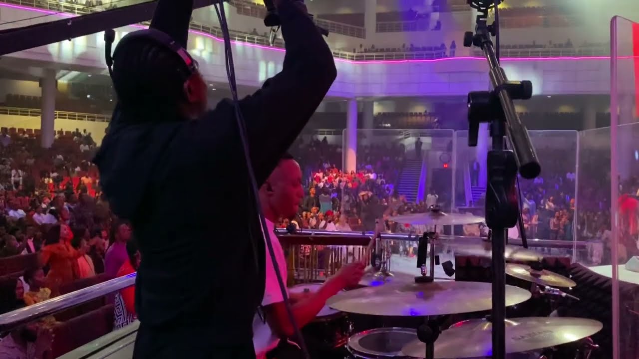 SIMPLE, HEAVY AND BEAUTIFUL APPROACH 😍🔥. ANTHONY BROWN. SEAN ON DRUMS