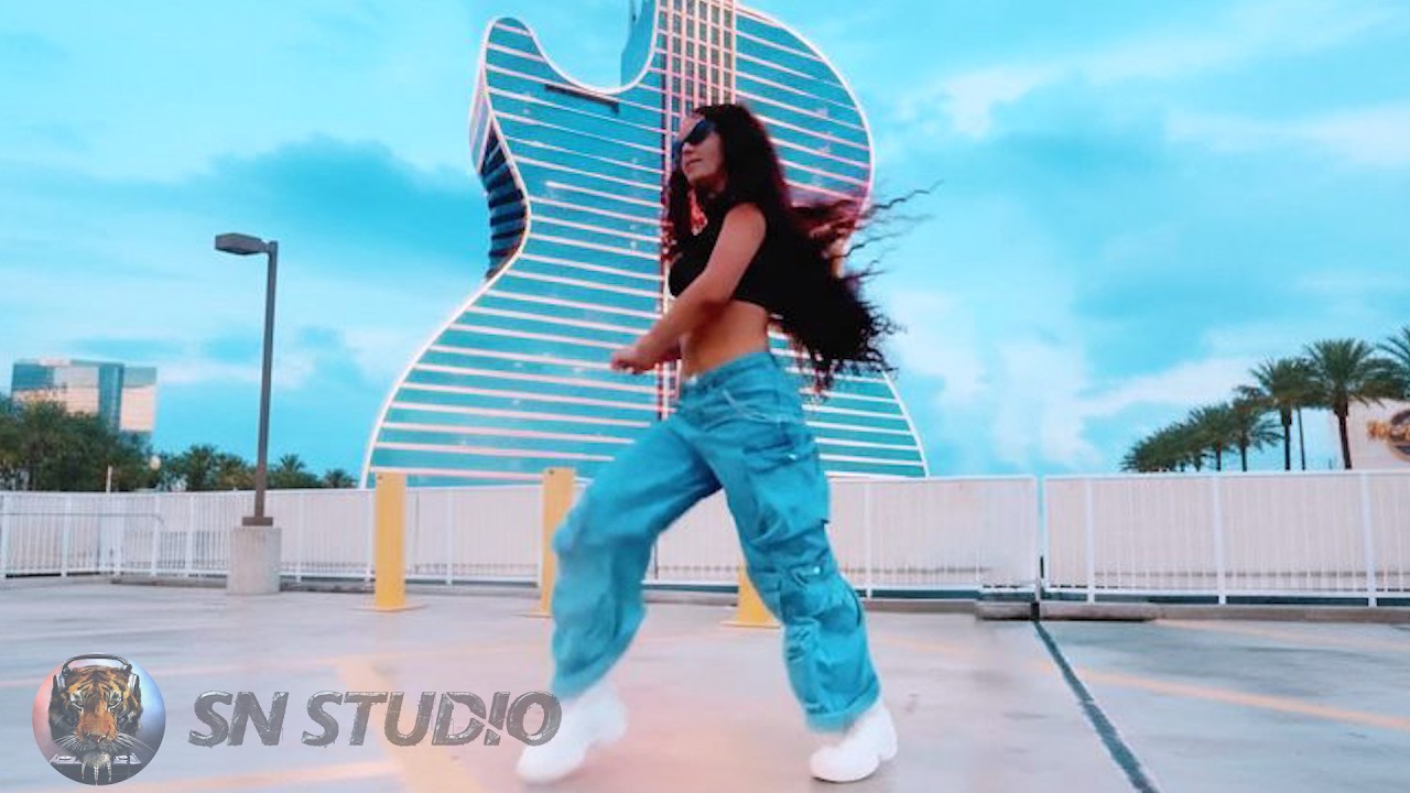 Shuffle Dance Video ♫ Sugababes - In The Middle (Techno cover)SN Studio Remix ♫