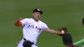 STL@MIA: Stanton hustles, makes a sliding catch