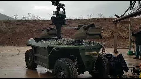 2 Pitbulls shooting simultaneously from a UGV