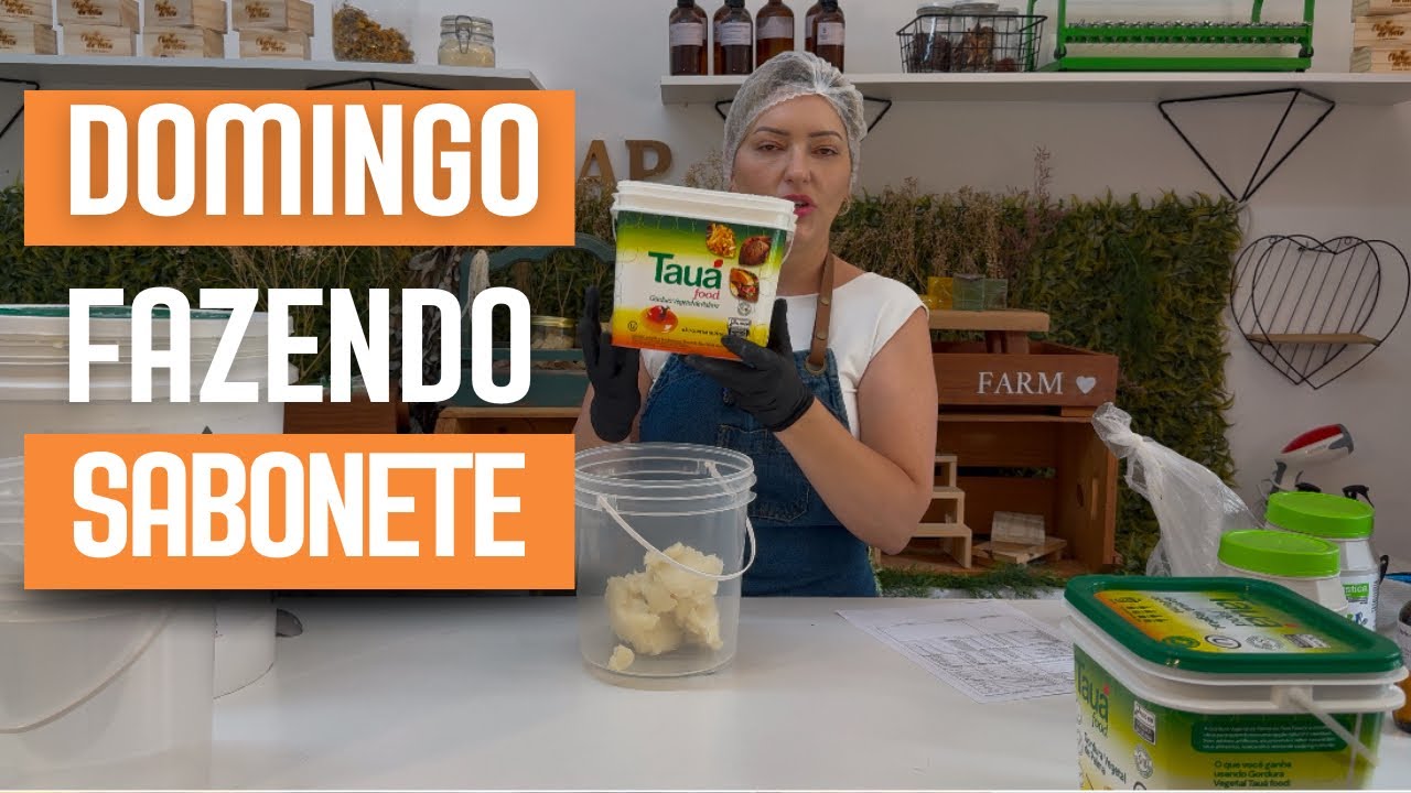 Fazendo sabonete no domingo