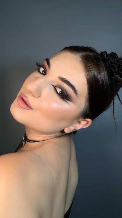 Мой любимый карандаш для губ мисс тайс 776 #makeupartist #mua #makeup # ...