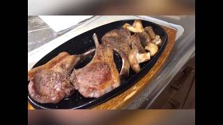 パーティやお祝いにも！【骨つきラム肉のステーキ】珍味☆【亀の手の塩茹で】衝撃&【キャベツ・パプリカ・紫キャベツのサラダ】☆キャベツの長持ち保存方法紹介☆為になります♪