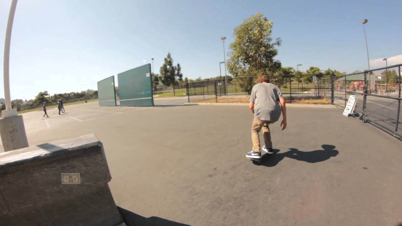 LETS GO SKATE 33 (PT1) 2012