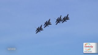 Planes of Thunder: F16 multirole fighters in formation