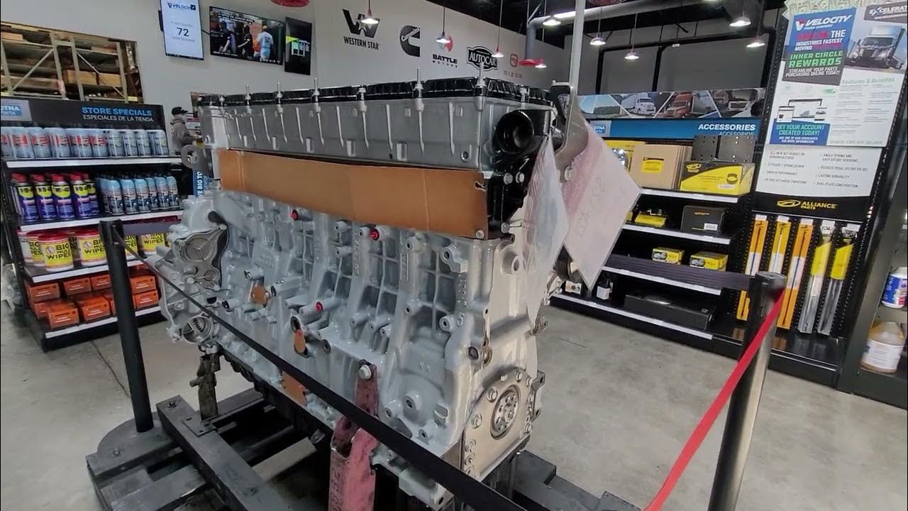DETROIT DD15 LONG BLOCK ENGINE FOR SALE AT FREIGHTLINER DEALER YouTube