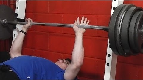 185kg / 407lbs Pause Bench Press
