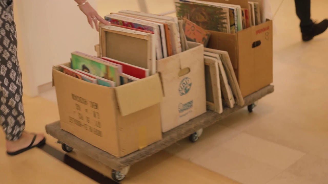 Aad Donkers' zelfportretten selecteren - En het wonder ben jij - YouTube