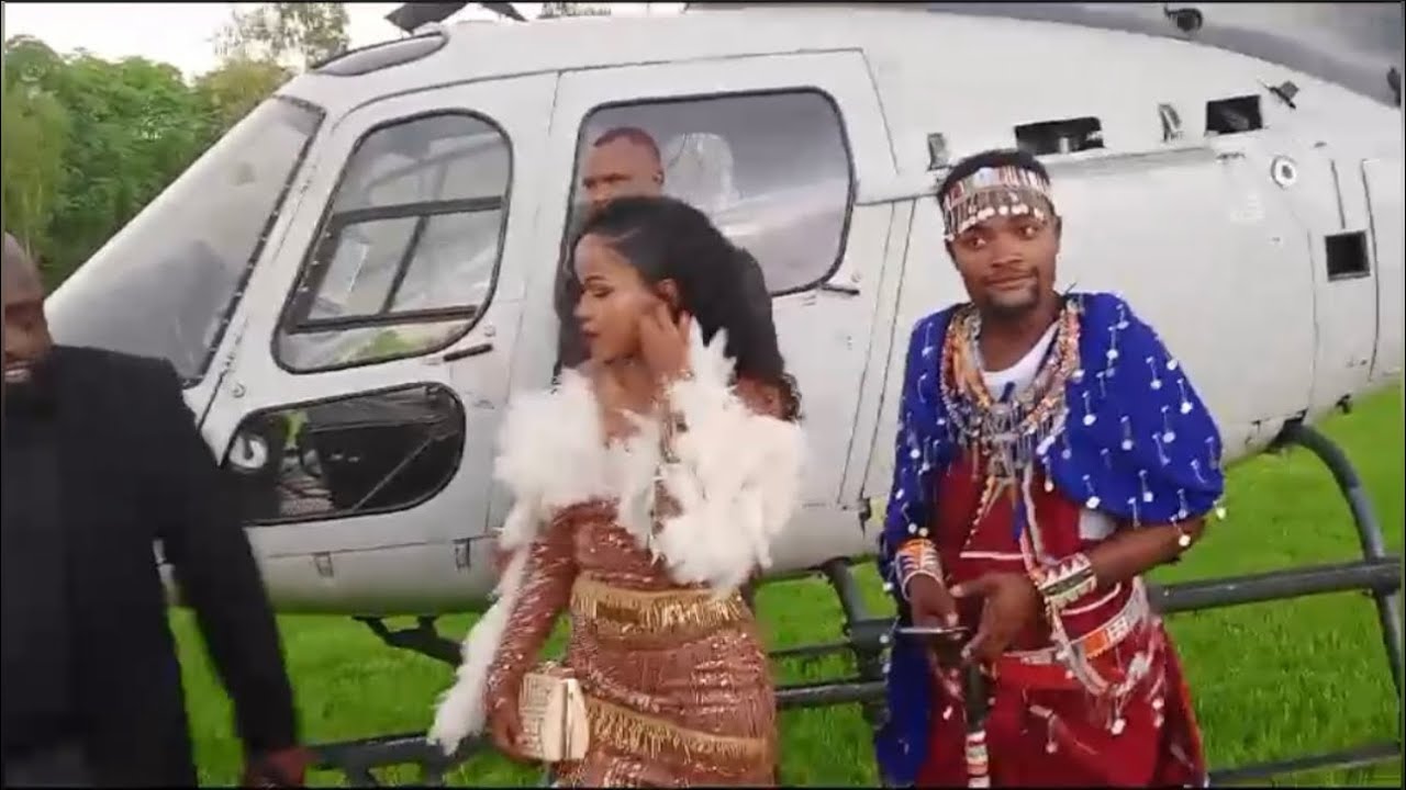 Ndeke Ya Muthanga , Joan Mutheu & Baba T Land With Chopper At Kamba Festival / Nicholas Kioko / Rick