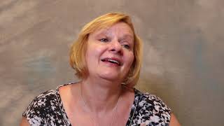 Celebrity Bleeding Gums Led To Dental Implants: Joans Periodontal Story With Dr. Levine Profile