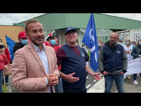 David Trouchaud, directeur de l'hôpital de Flers (Orne), intervient lors d'une manifestation