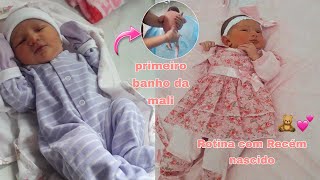 ROTINA DO PRIMEIRO BANHO DA MALI NO HOSPITAL-mãe aos 17