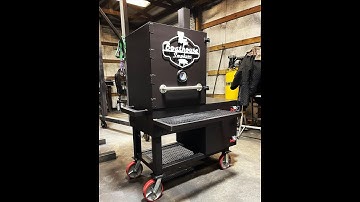 Boathouse l Offset Vertical Reverse Flow Cabinet Smoker with Insulated firebox.