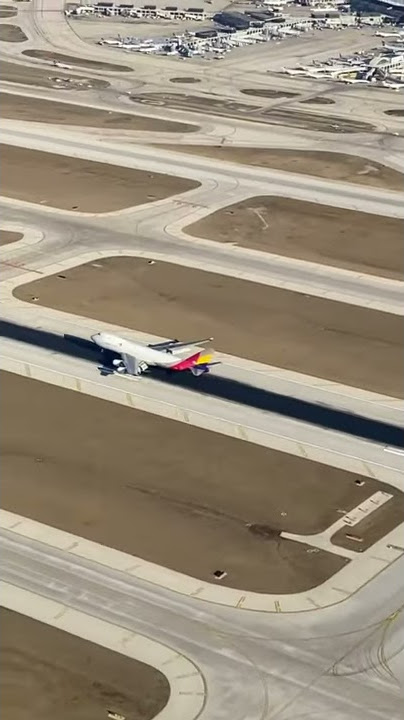 wonderful plane landing #short video