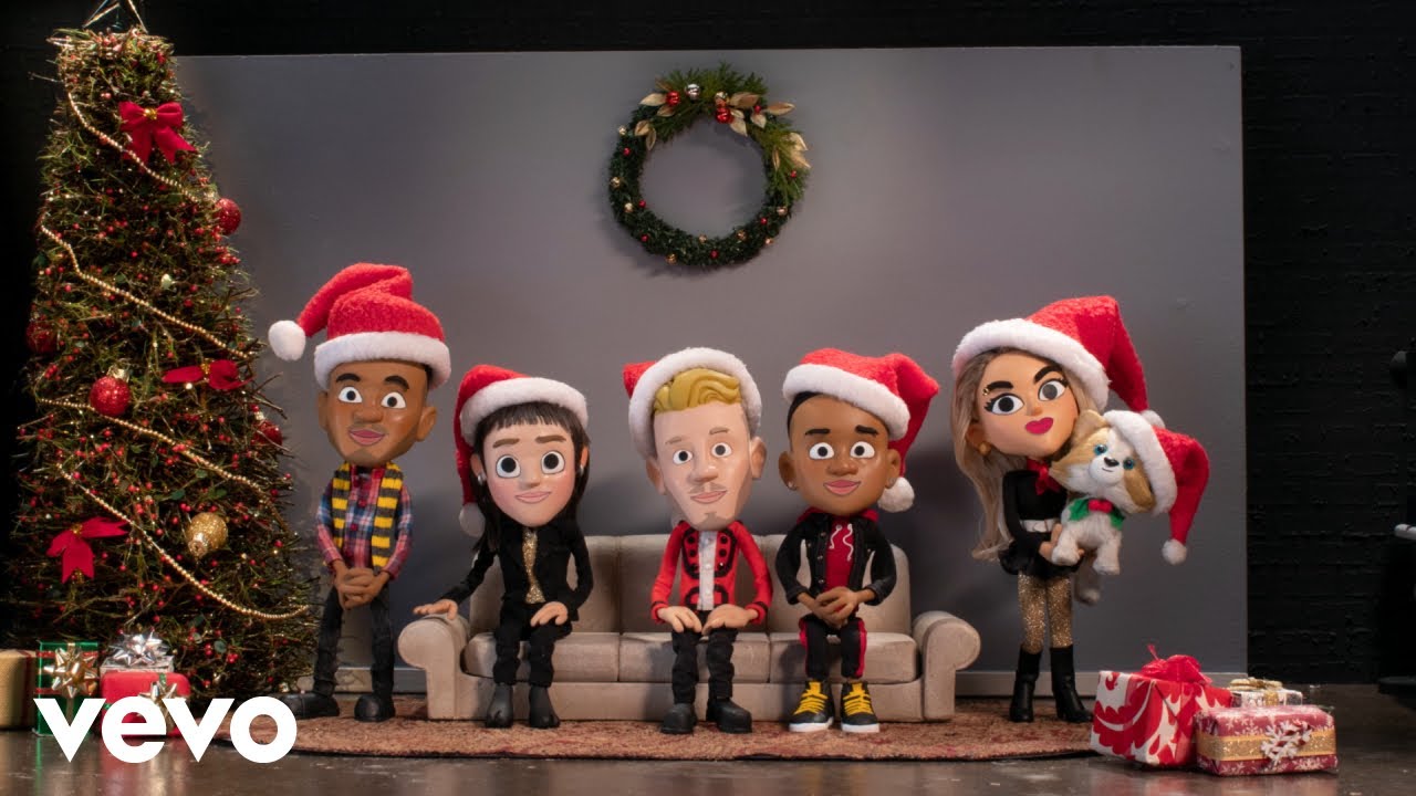 [OFFICIAL VIDEO] A Very Short Animated Pentatonix Christmas Film - YouTube