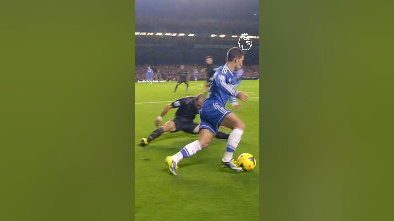 Eden Hazard FLOORS Zabaleta 🫣