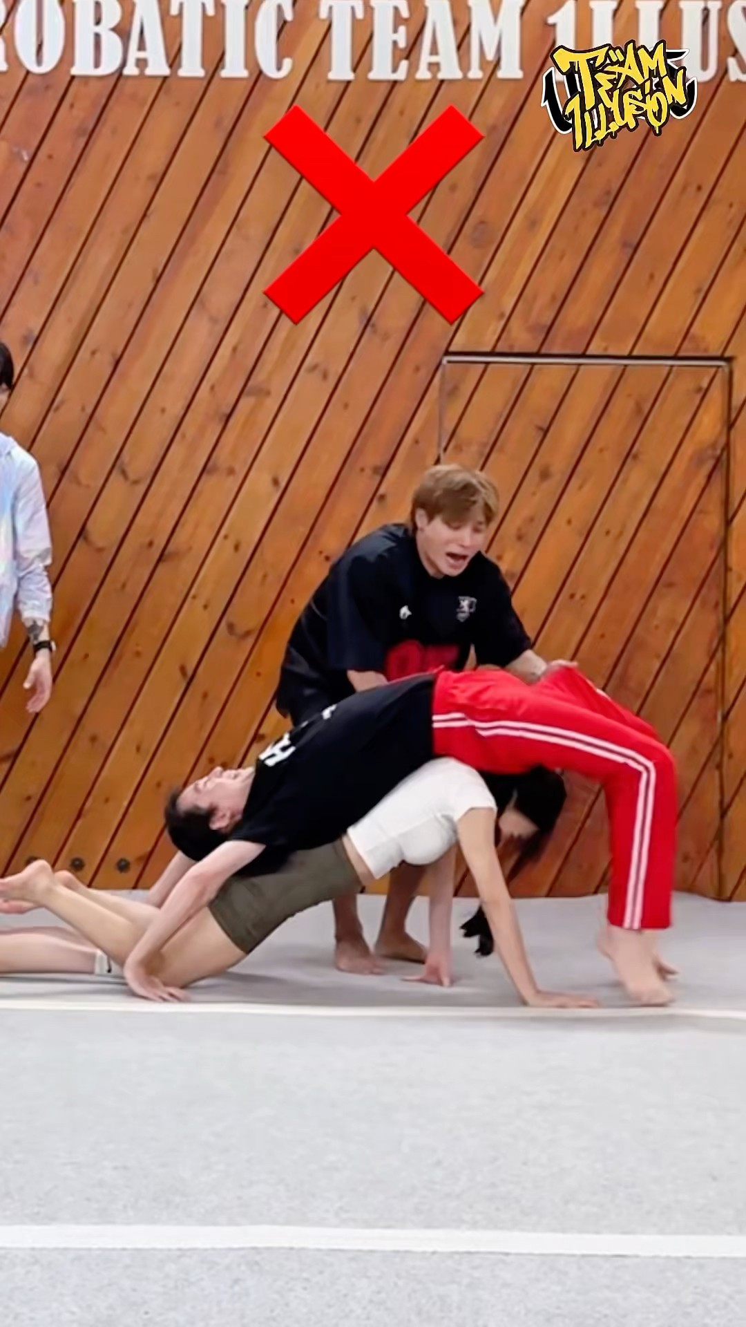 넘어져버림⁉️? Teamwork Challenge