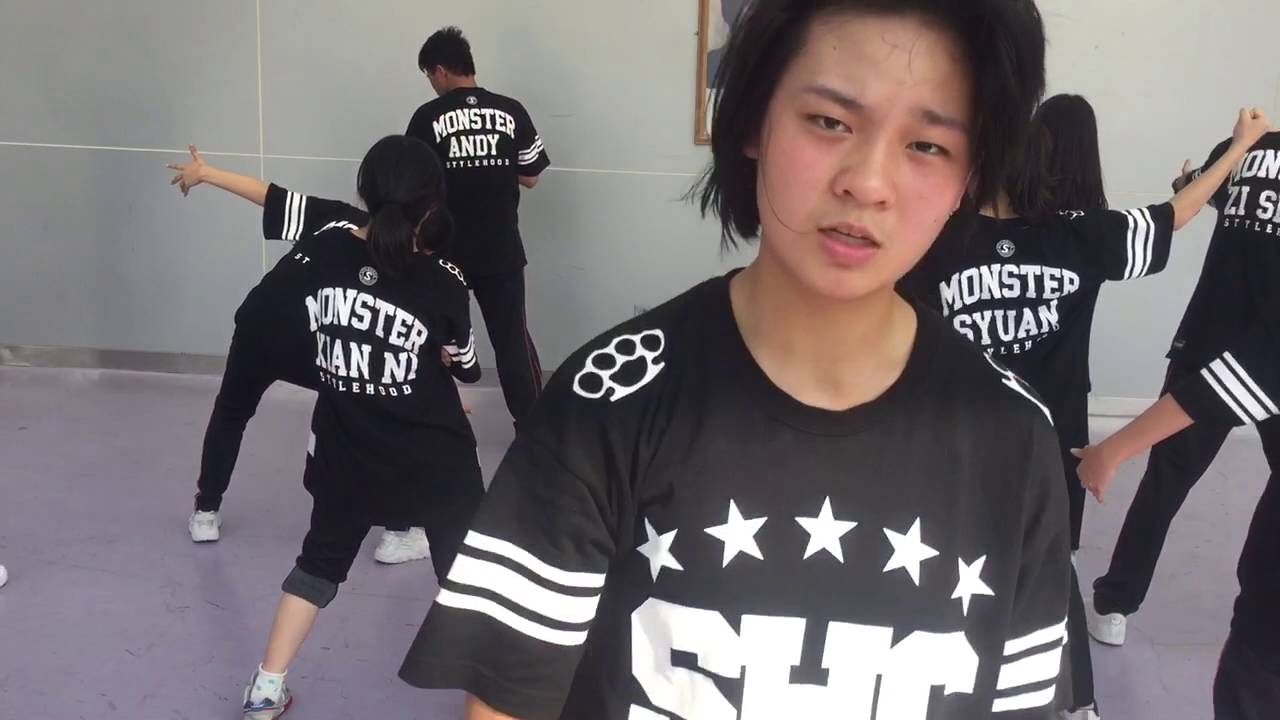 莊敬高職 Baby monster - Come秀秀「愛秀司令台」