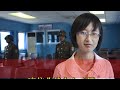這位北韓少女「第一次離開平壤」接受訪問，當她說出「漢堡是金正恩發明的」連攝影師都不敢置信！