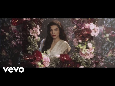 Mon Laferte - Funeral